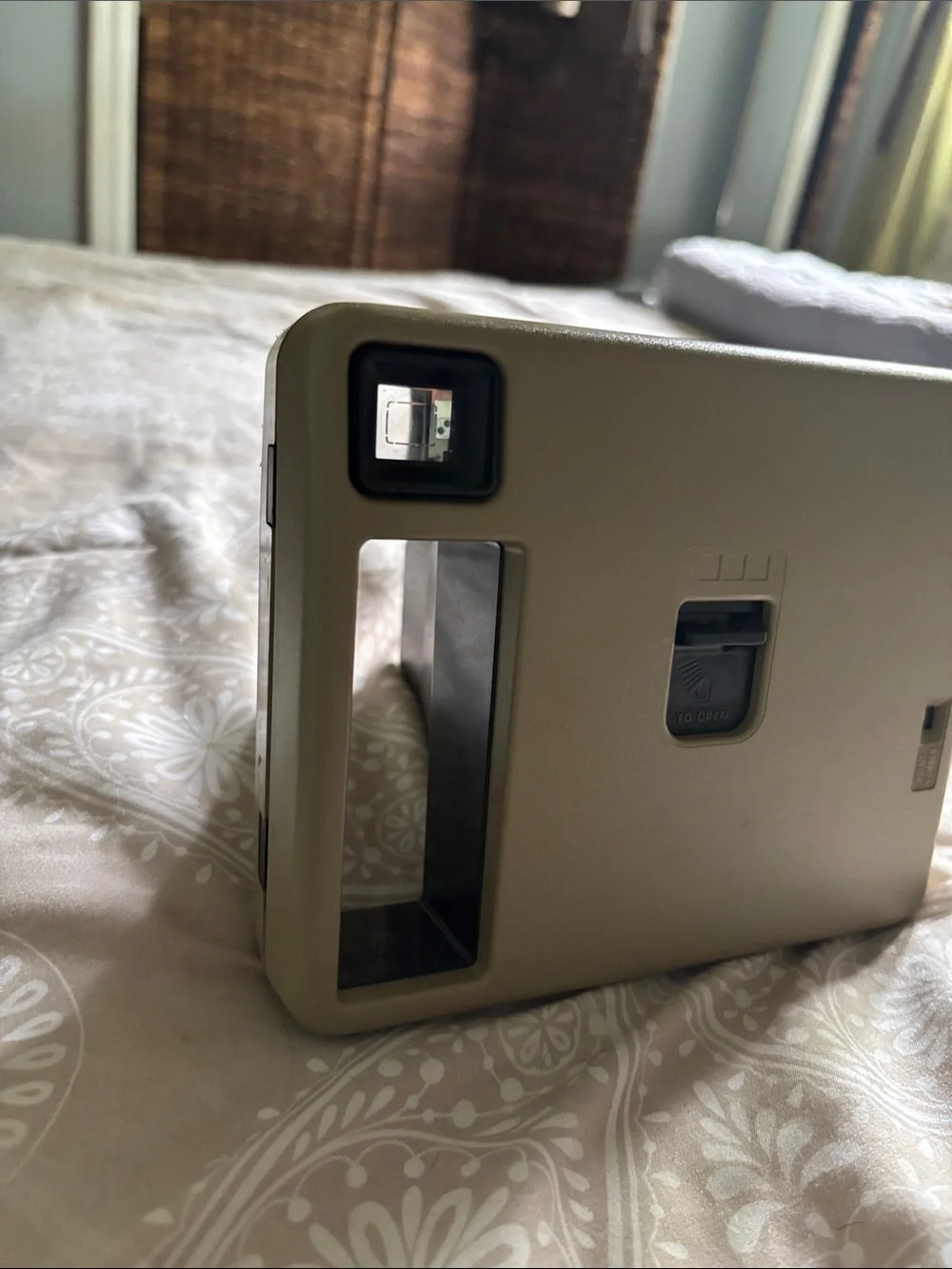 Kodak Pleaser Instant Camera in Orange and Cream